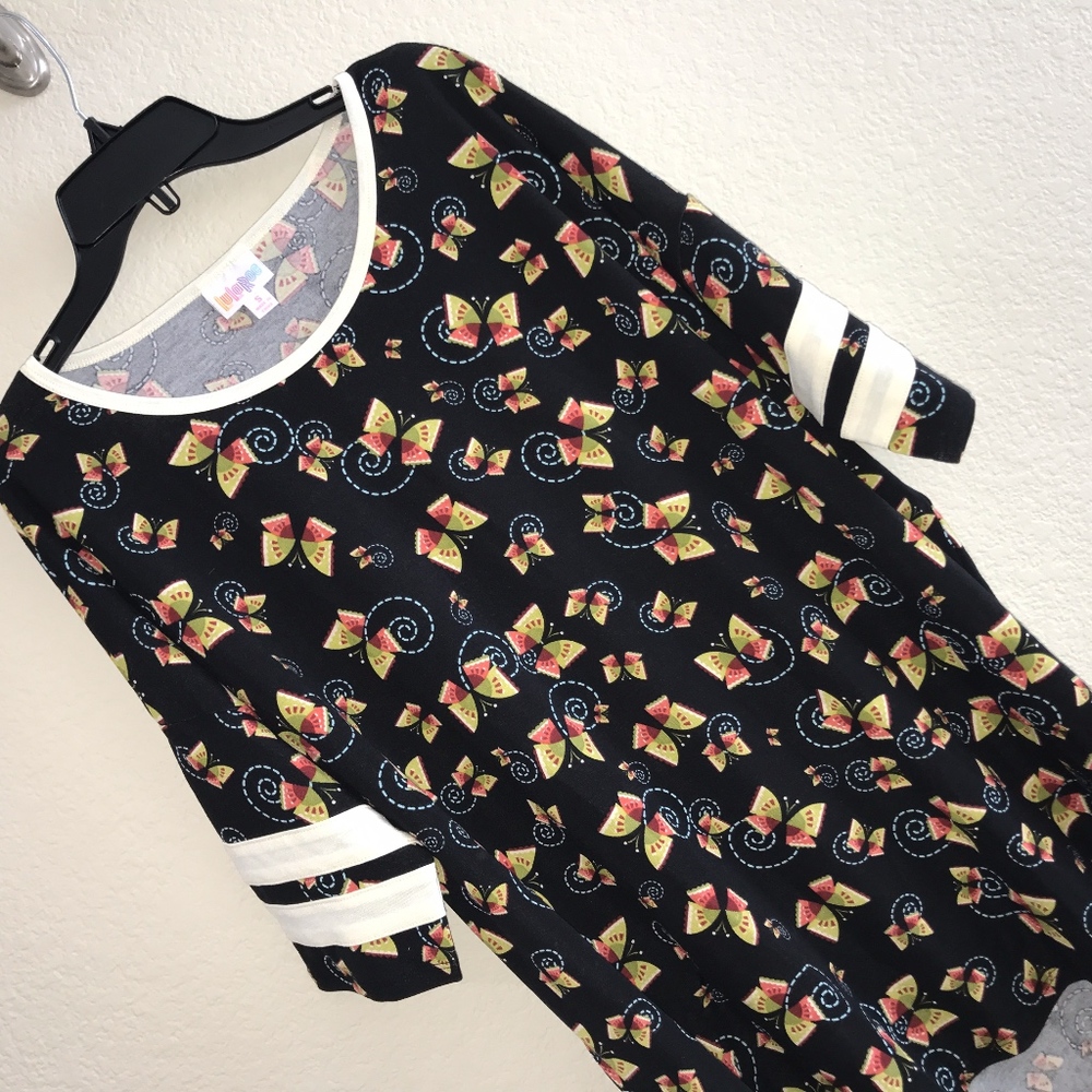 New Rare LuLaRoe Irma Top Small 072